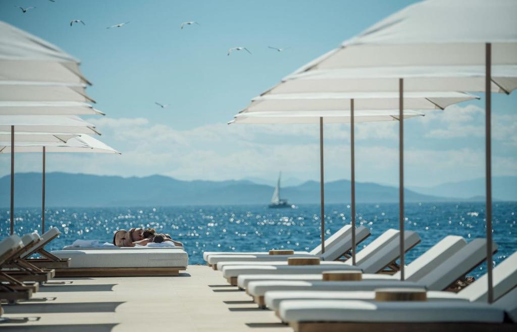Στο 81,5% η πληρότητα τον Αθηναϊκών ξενοδοχείων τον Αύγουστο του 2023